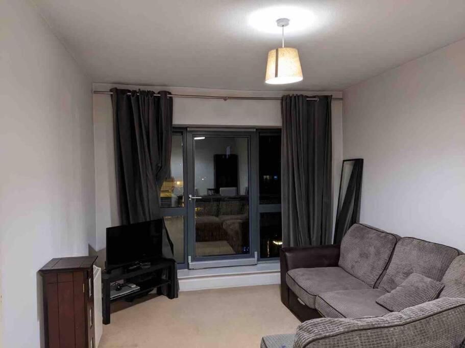 Beautiful 2 Bed Apt In Grand Canal Dublin